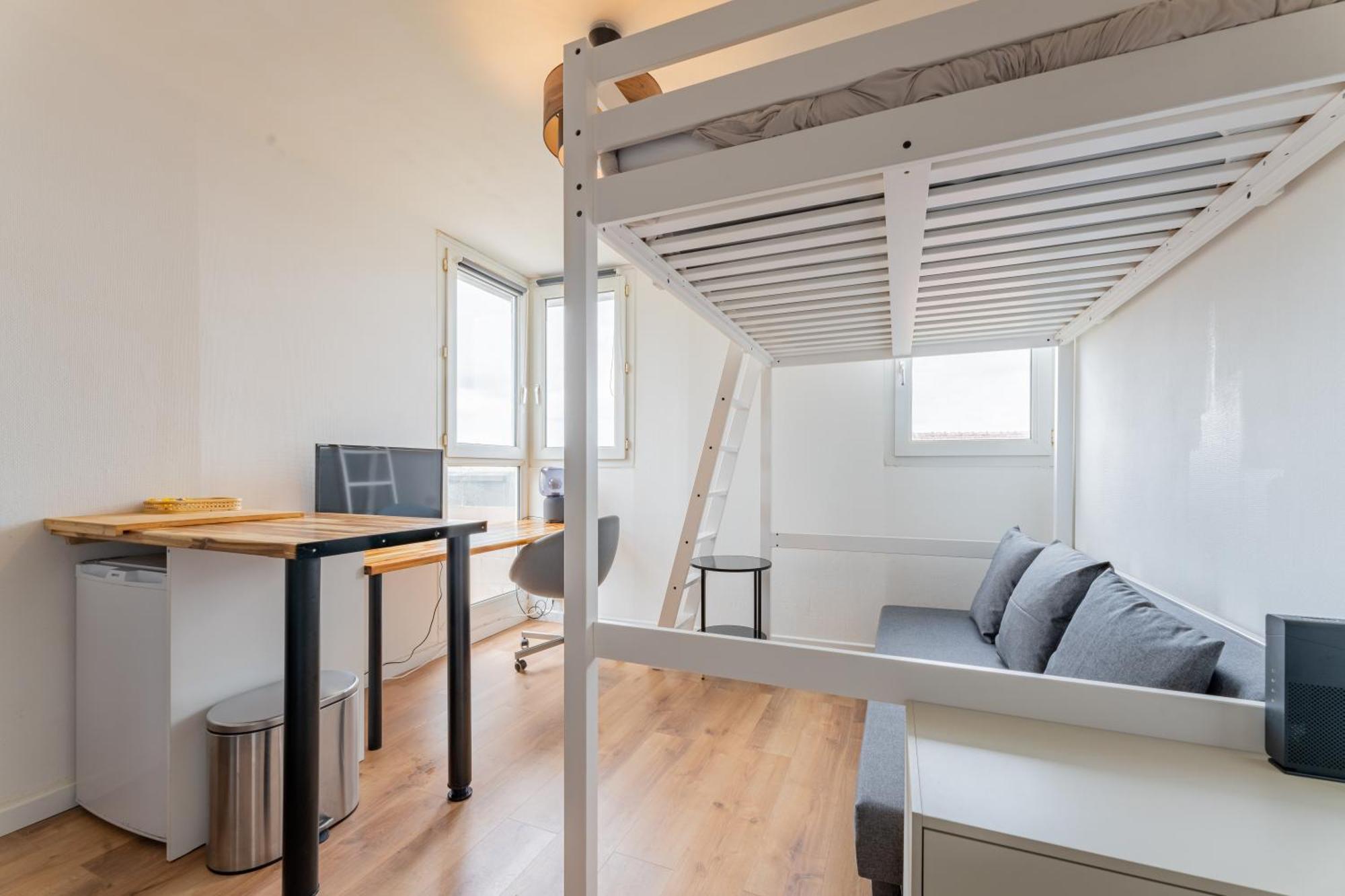 Apartament Charlemagne - Studio Confortable Avec Parking Gratuit - Quelques Pas De La Gare, Cuisine, Wifi Arras Zewnętrze zdjęcie