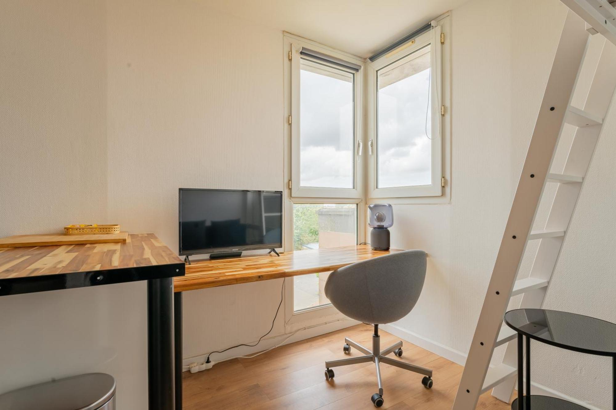 Apartament Charlemagne - Studio Confortable Avec Parking Gratuit - Quelques Pas De La Gare, Cuisine, Wifi Arras Zewnętrze zdjęcie